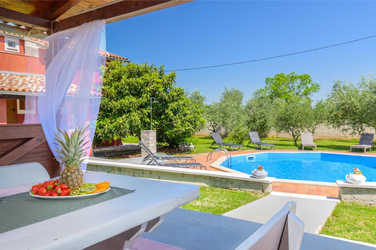 Villa Carla With Private Pool & Kids Playground - Pet Friendly Mutvoran Dış mekan fotoğraf