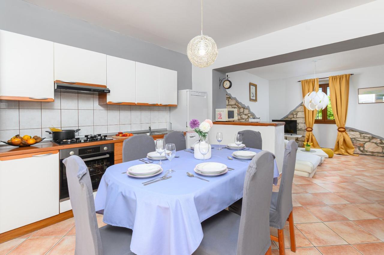 Villa Carla With Private Pool & Kids Playground - Pet Friendly Mutvoran Dış mekan fotoğraf