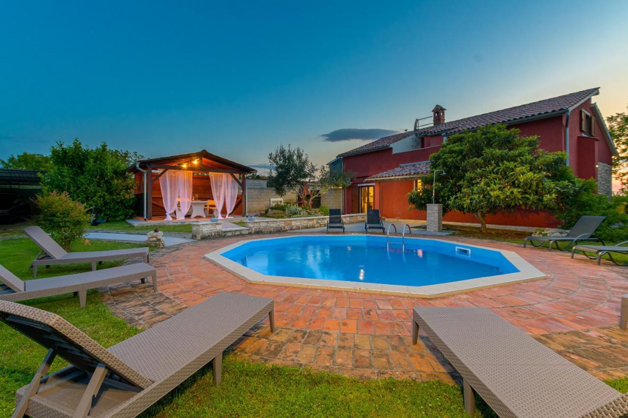 Villa Carla With Private Pool & Kids Playground - Pet Friendly Mutvoran Dış mekan fotoğraf