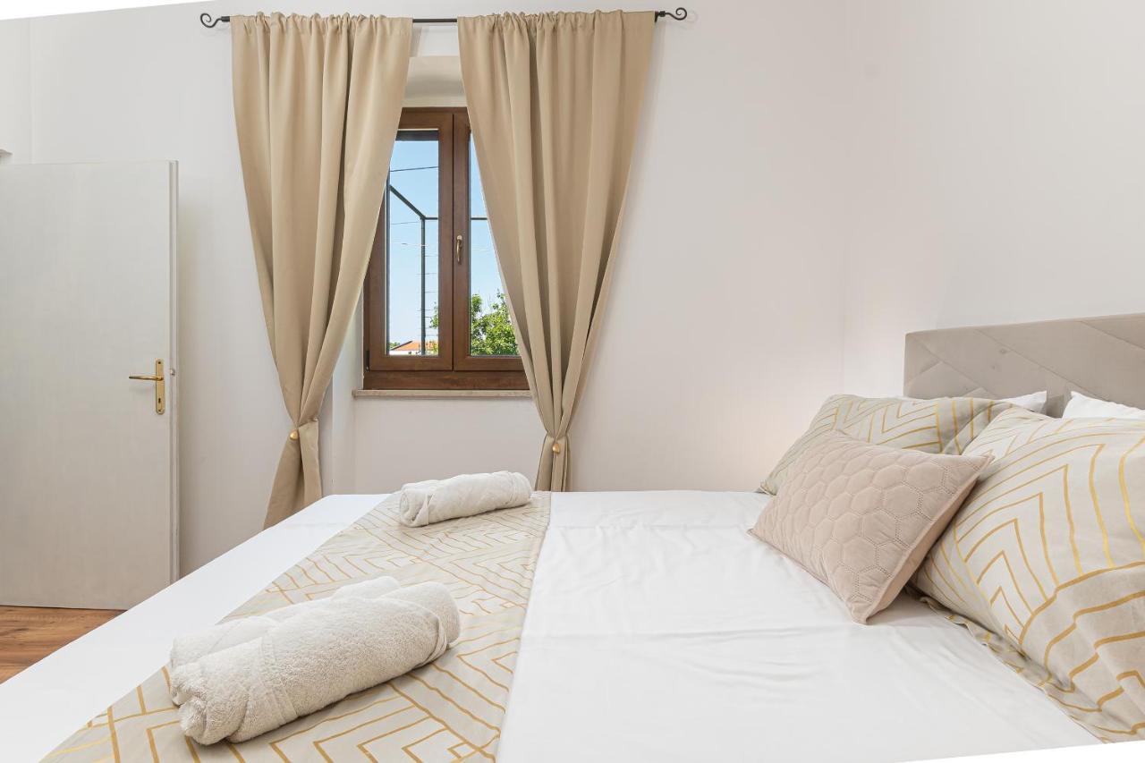Villa Carla With Private Pool & Kids Playground - Pet Friendly Mutvoran Dış mekan fotoğraf